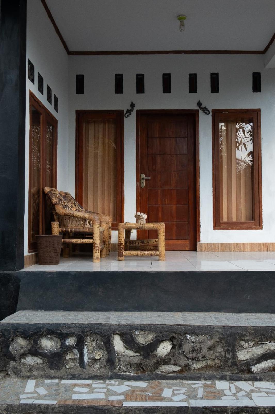 Ramdan Homestay Kuta  Exterior photo