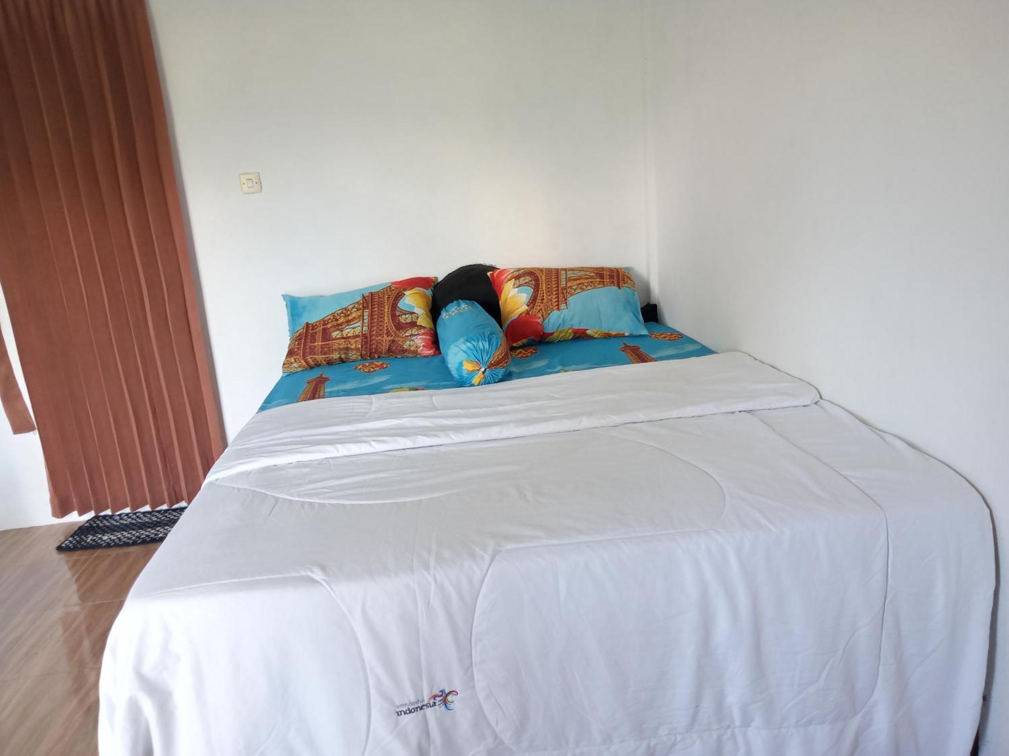 Ramdan Homestay Kuta  Room photo