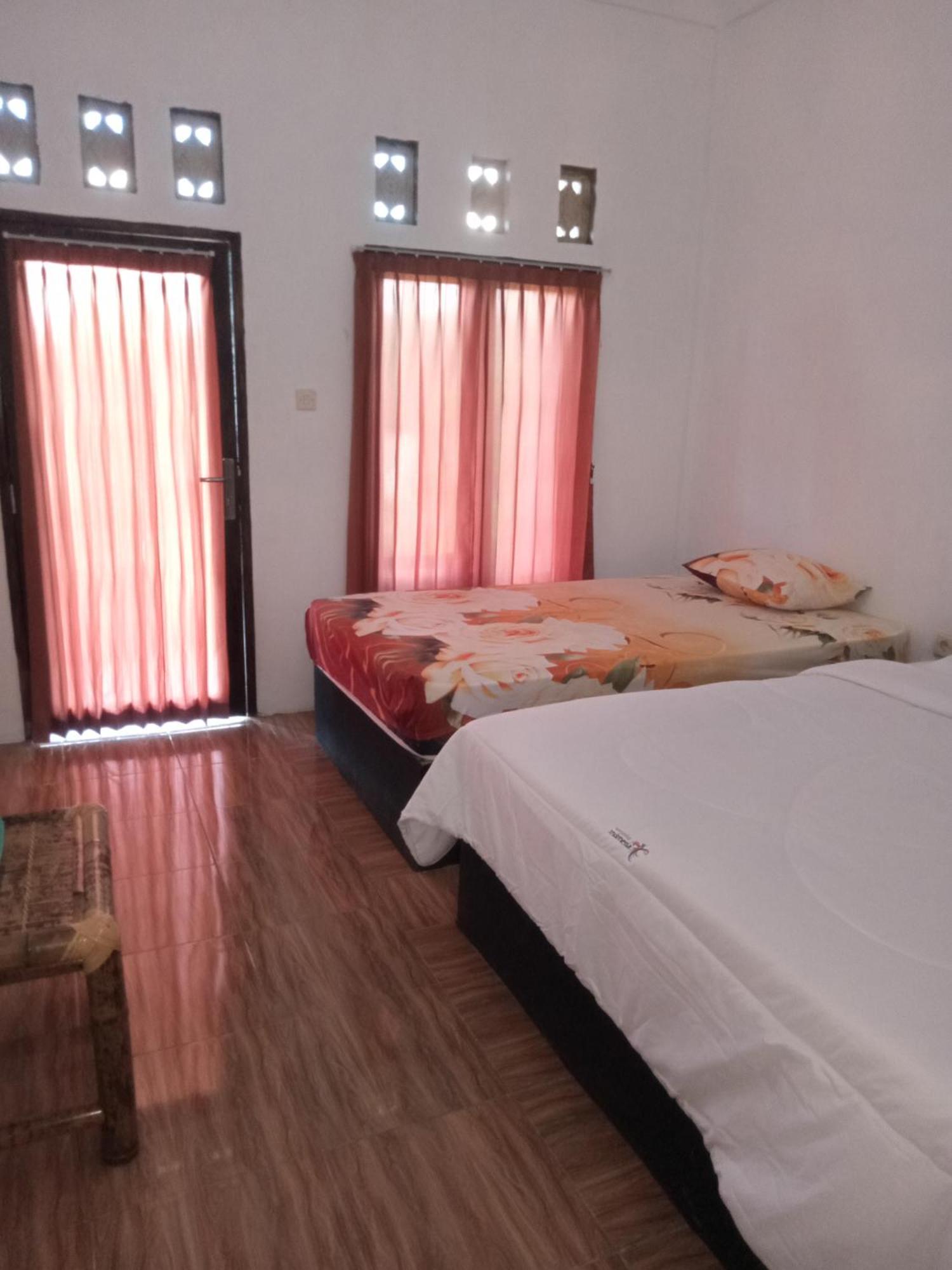 Ramdan Homestay Kuta  Room photo