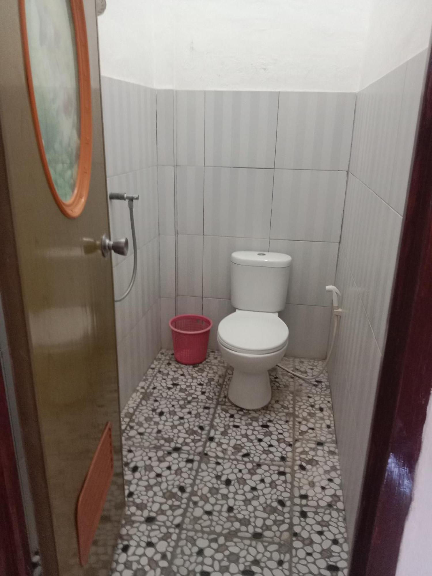 Ramdan Homestay Kuta  Exterior photo