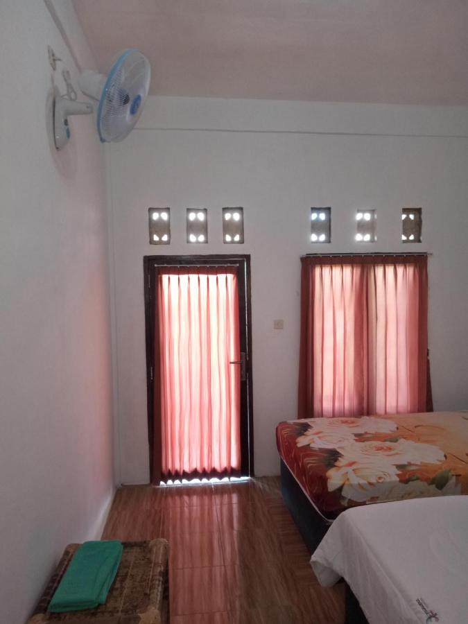 Ramdan Homestay Kuta  Exterior photo